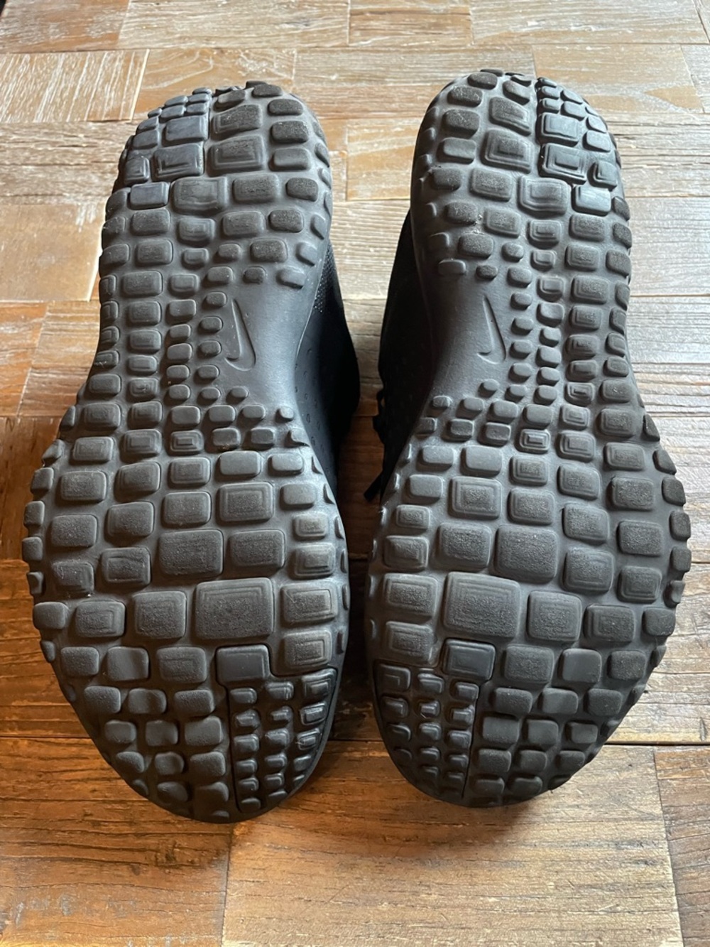 Nike FS Lite Run 2 Sneakers - Picture 13 of 14